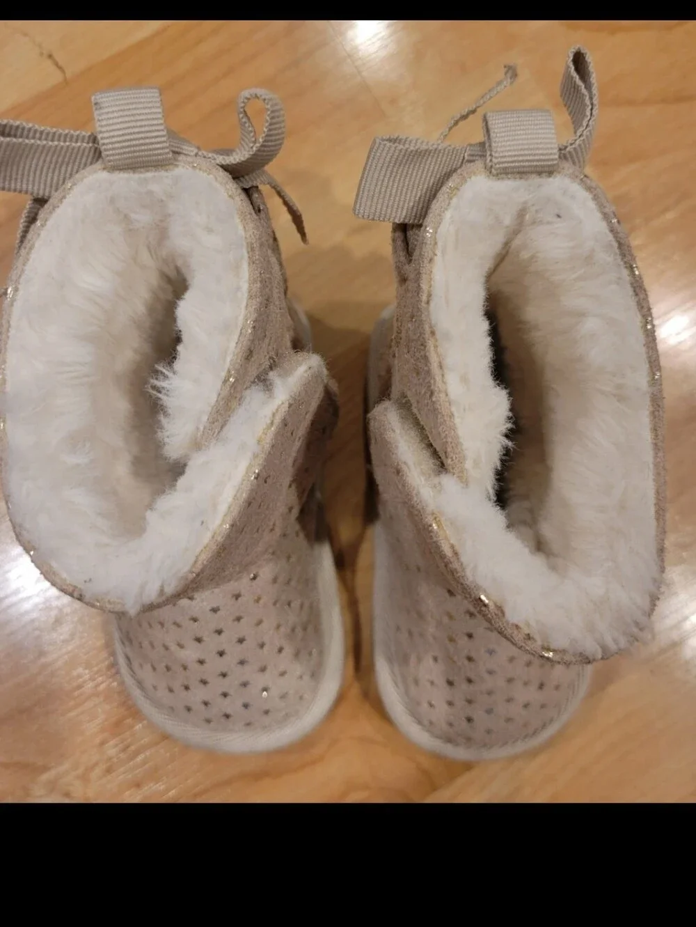 Baby Faux Fur Winter boots Tan Gold Stars Size 4